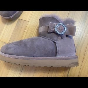 Size 9 UGG boots